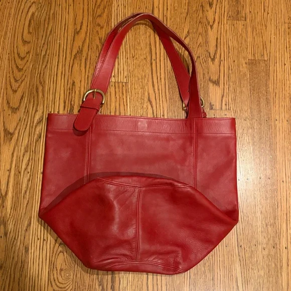 Coach Tote Bag - Picture 7 of 9